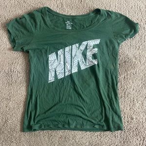 THE NIKE TEE (XS) Women’s, Athletic Cut